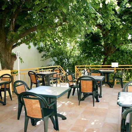 Les Ambassadeurs Logis Hotels Et Restaurant Souillac Exterior photo